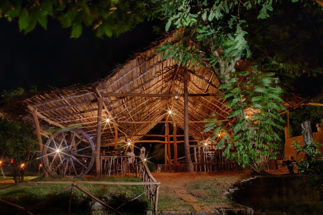 Kassapa Lions Rock Hotel Sigiriya Exterior photo